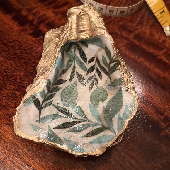 Medium Size Trinket Holder, Handmade from an Oyster Shell - Picture 9 of 14